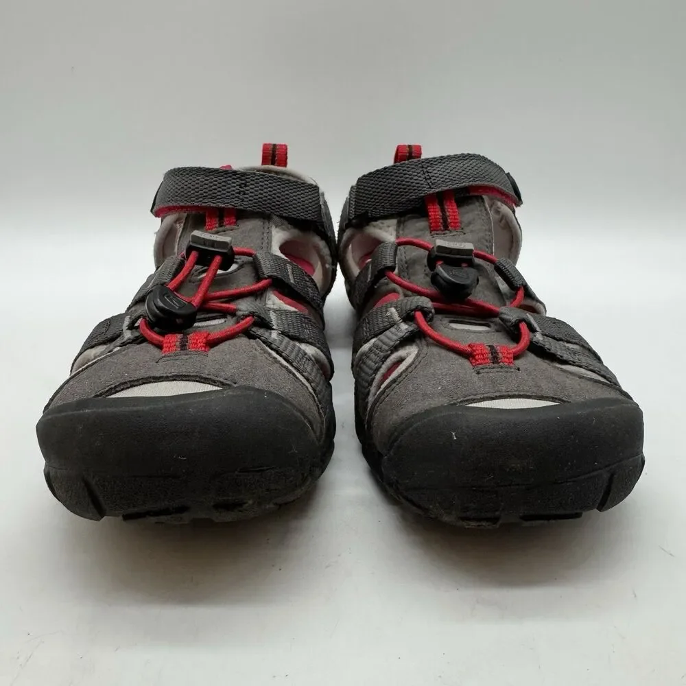 Keen Seacamp II CNX Sport Sandals Youth 4 Gray & Red Lace Lock Washable 1022985
